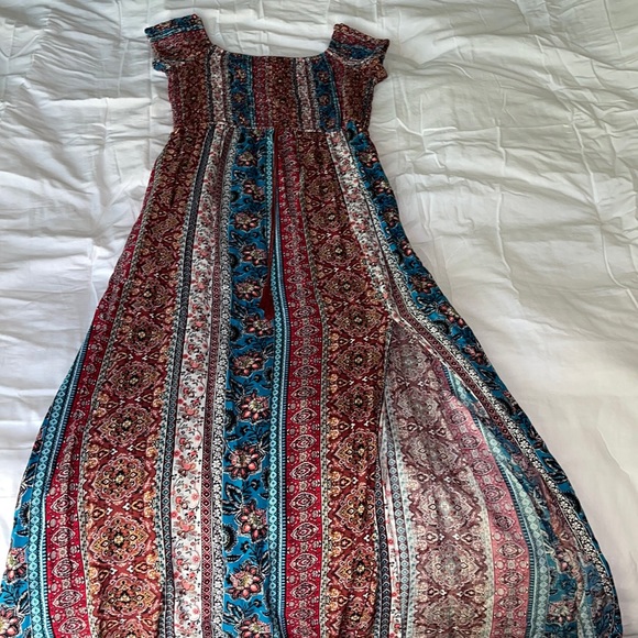 Floor Length Aztec Patterned Dress Front Split - Picture 1 of 4